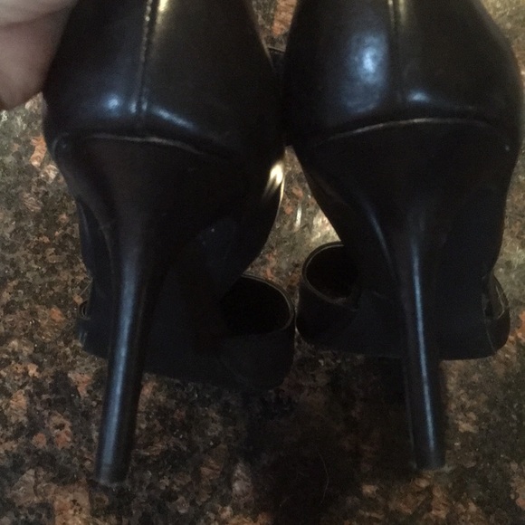 14th and union black pumps with buckle - Picture 4 of 4